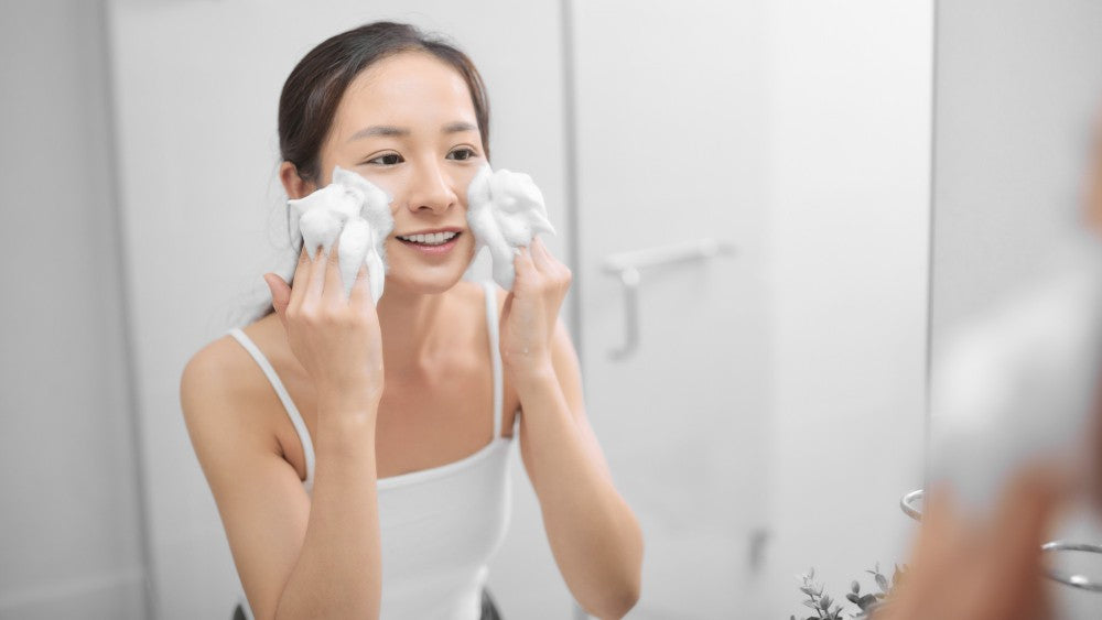 The Importance of Cleansing Your Skin and How to Choose the Right Cleanser