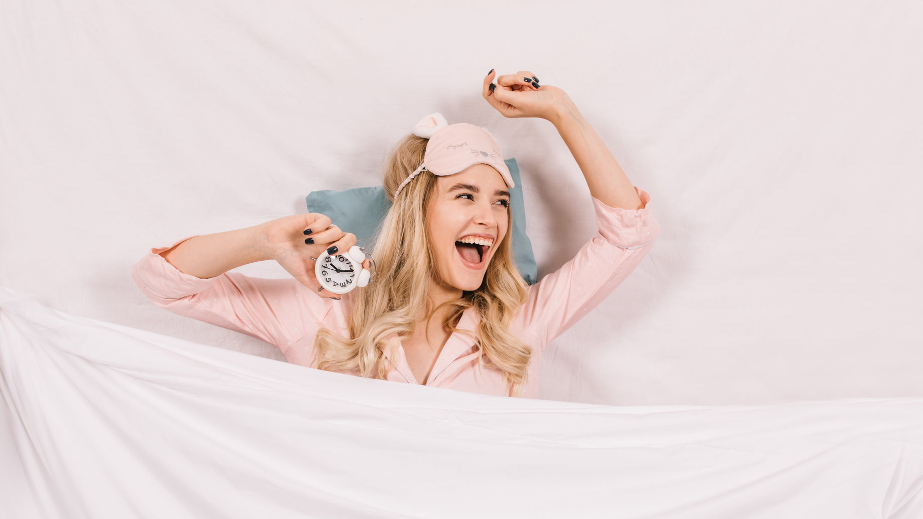 Your Sleep is Your Beauty Secret: Choose Advanced Ultra Lift Night Cream for Skin Renewal